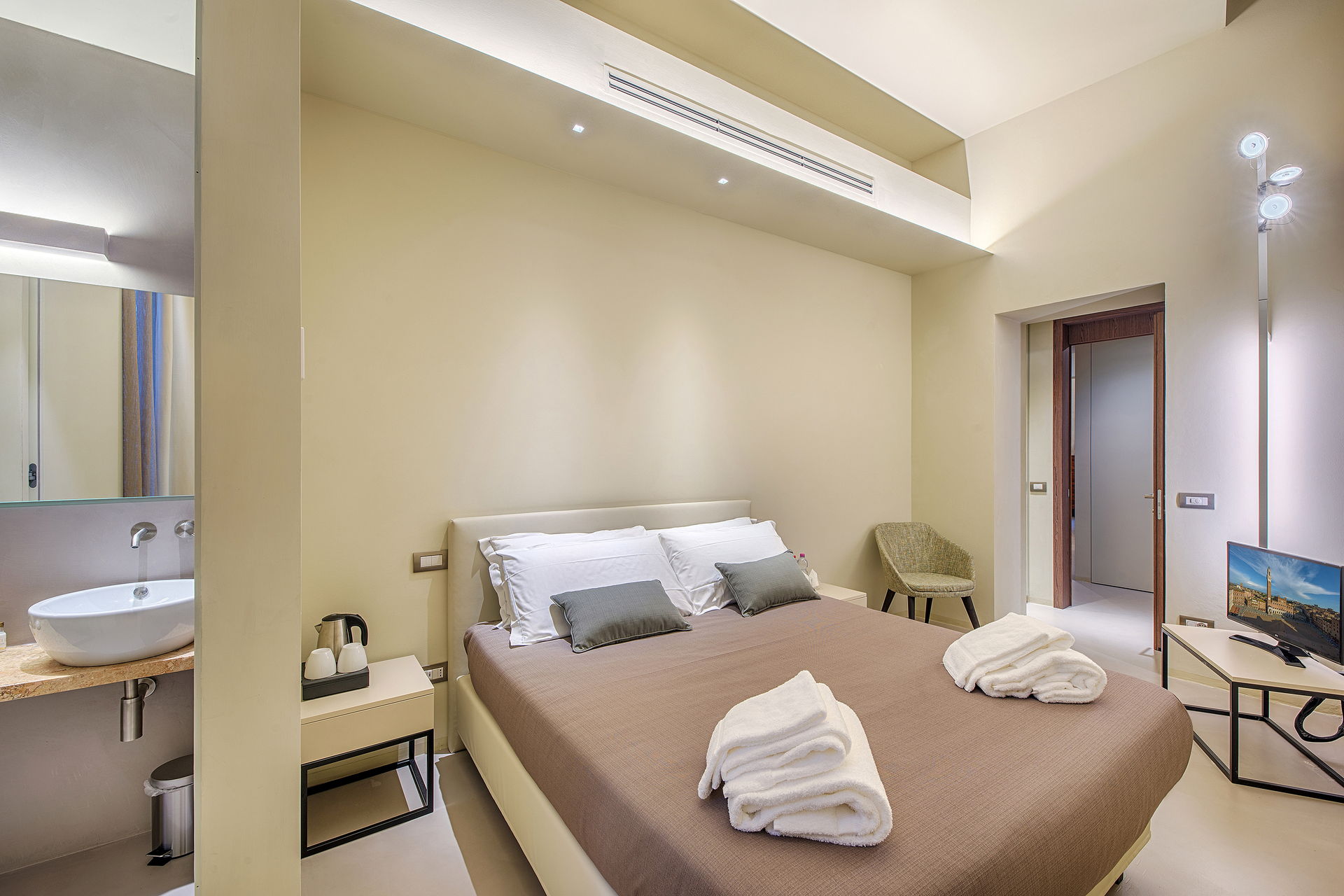 Residenza d'epoca Le Aquile - Bed and Breakfast luxury nel centro di Siena - le rose 1